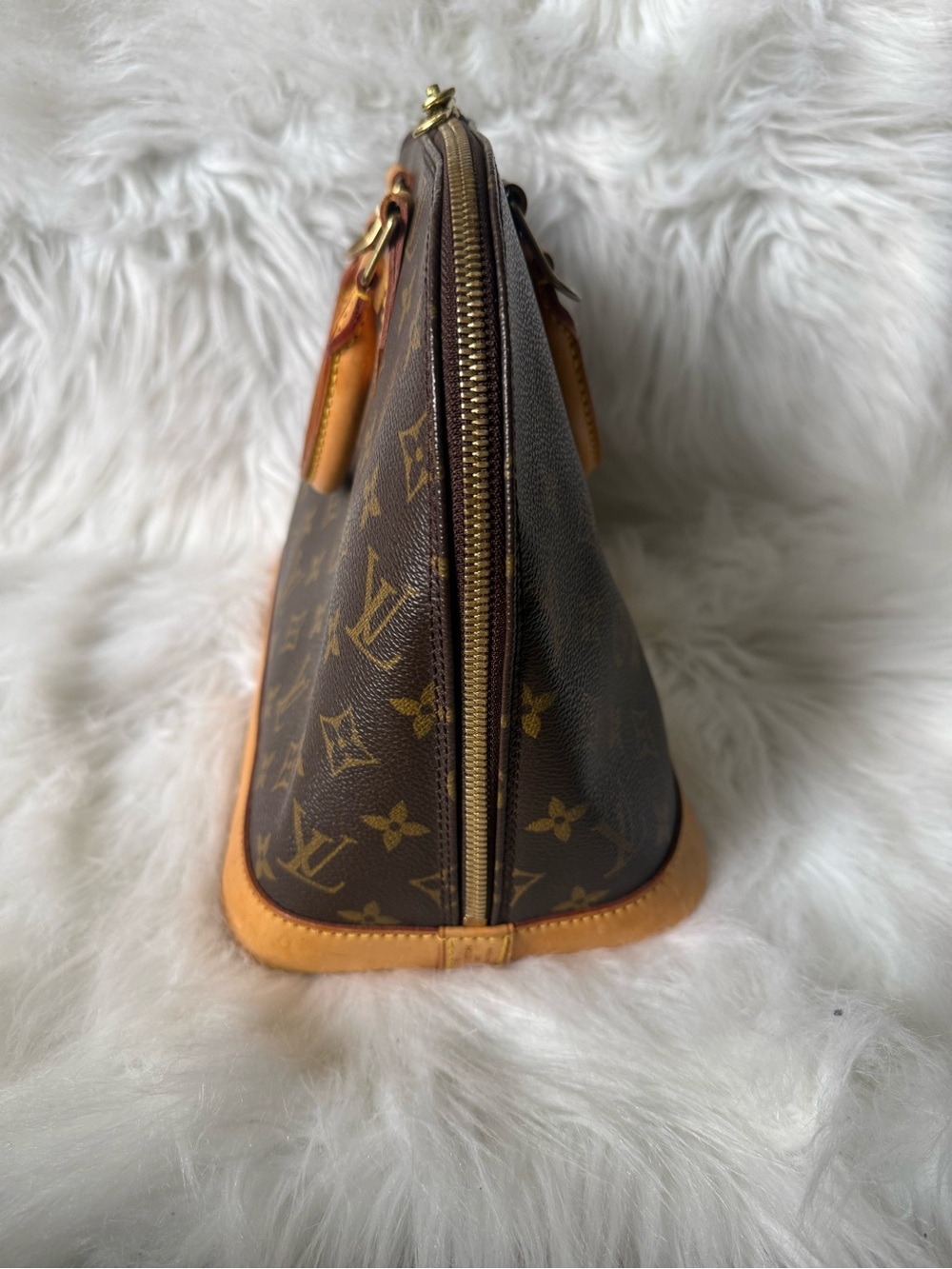 Louis Vuitton Brown Monogram Alma Satchel with Vachetta Trim - Picture 5 of 15